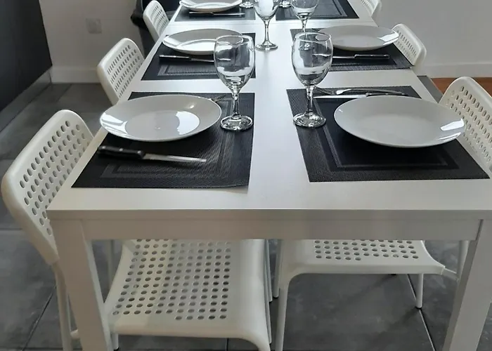 Апартаменты Le Beau T3 Fonneuve Clim Parking Facile